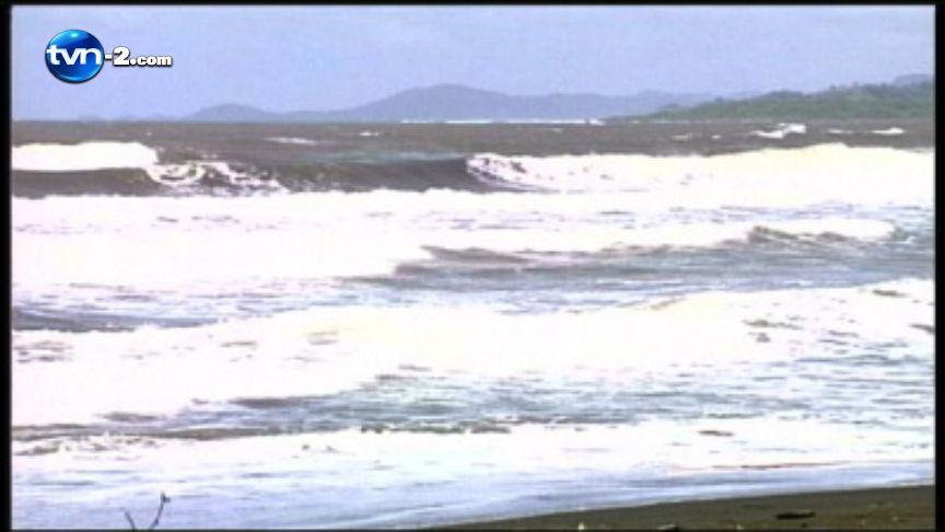 Alerta verde por fuertes oleajes y altas mareas esta semana. Más mañana en #NoticiasAM