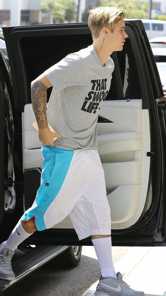 _PurposeUpdates's tweet image. Justin spotted at a gym in Carson, California. (May 11th, 2015) bieber-news.com/post/118731655…