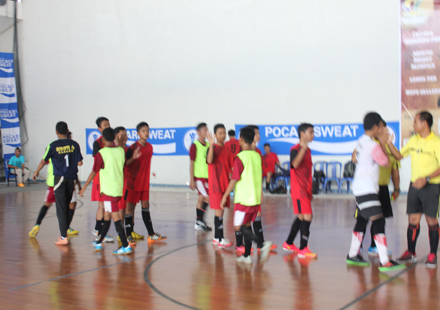 SMP 4 Alalak VS SMP 15 Banjarmasin ( 7-4)