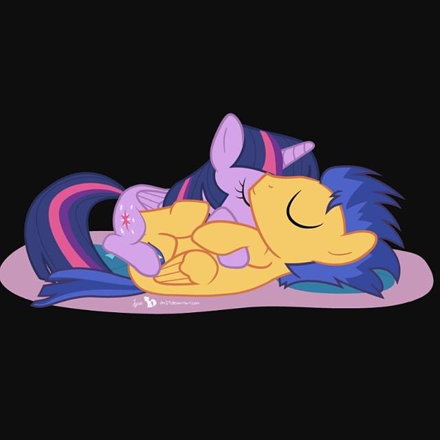 TwiFanClub's tweet photo. Goodnight!! 🌛
(Credit to artist)
#goodnight #twilightsparkle #flashsentry #twilightxflashsentry #flashlight #mlp #m… http://t.co/fzHPqw8rXo