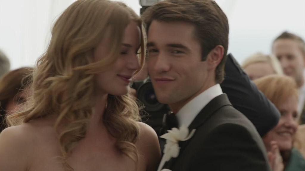 Melhor shipp pra sempre, vou até ver uns videos Demily aqui Happy Birthday Emily Vancamp 