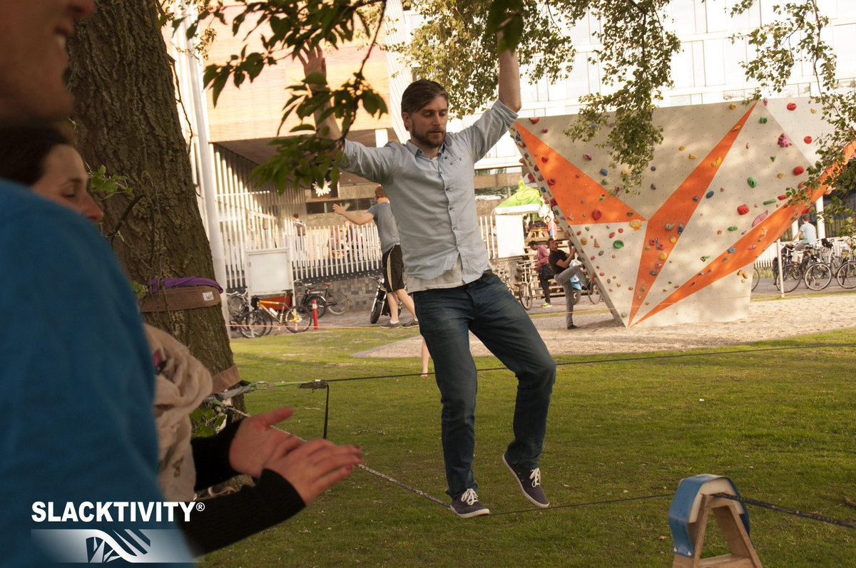 Slacktivitynl's tweet image. Heerlijk buiten slacklinen bij het USC #slackline
