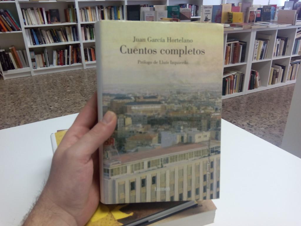 libreriamamut's tweet photo. #YTuQueLees http://t.co/He5Tc3TsGP