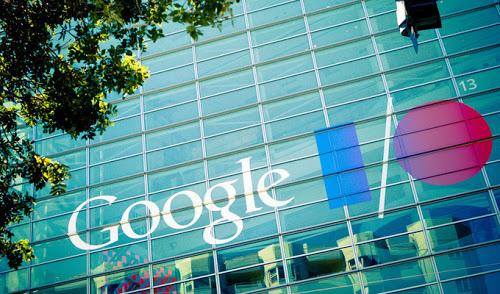 CitrikDigital's tweet photo. #Google prepara sus nuevos #wearables para la #io2015 | #tecnologia #tech #mobile http://t.co/CMsE4FqQOG http://t.co/1kclSf9jjJ