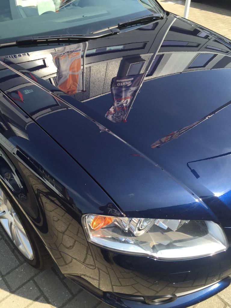 holland_lars's tweet photo. 10 jaar oud, en weer als nieuw #nanoprotection samen met @Elitecarcleaner stukje vakwerk.
#Audi #easytoclean now http://t.co/WxZZ0185U0