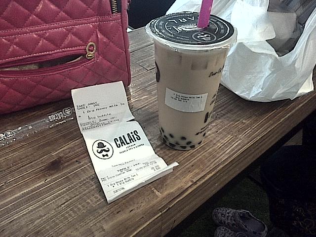 SintikheB's tweet photo. Ok,guyss.. Let's drink it@calaistea http://t.co/AINsOPCCXe
