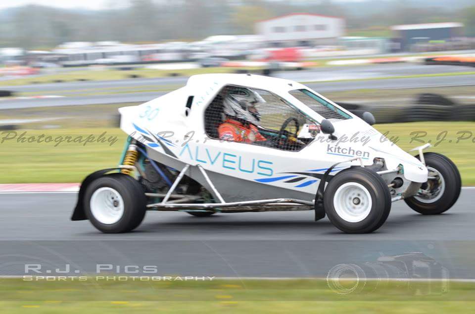 pkkitchens's tweet photo. Racing at Nutts Corner showing off the new #Alveus decal. Delivery of under mount #sinks just in. #hotcakes http://t.co/YXP6nM9plP