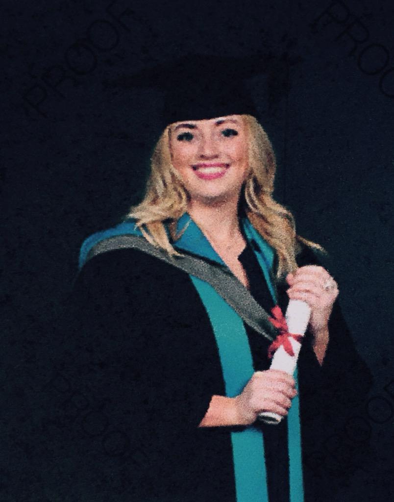 phillipasellar's tweet photo. Happy #NursesDay #IND2015 #newlyqualified 
Graduation ceremony yesterday #Kingstonuni 
@ChloeSellar http://t.co/FU5oQbomG8
