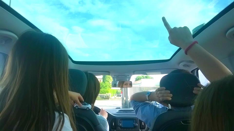 MARCHIAUTO's tweet photo. Marchi Auto per la #FestaDellaMamma
Perchè il viaggio più bello è quello con la tua famiglia! #500L http://t.co/R3ZBupvvnI