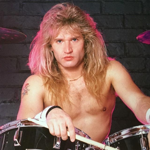 Happy Birthday Eric Singer!!!                                                                            