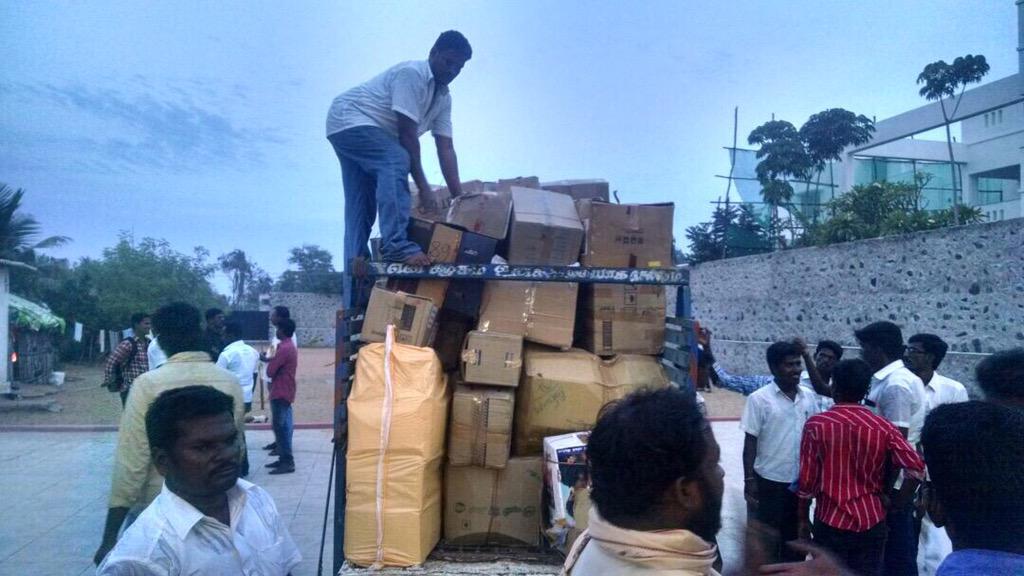 Vijay tweet media
