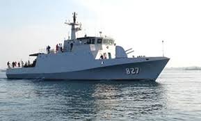 KRI Krait 827 
sebuah kapal canggih buatan anak negeri berkelas dunia.
