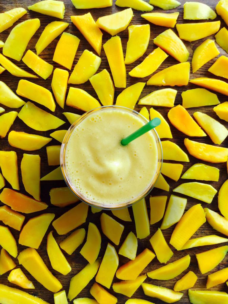 Starbucks UK tweet media