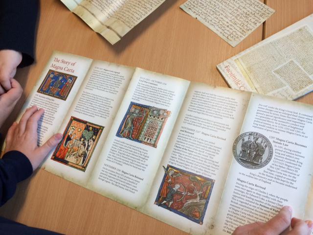 SandwichJunior's tweet photo. Laura shared her Magna Carta information with the rest of 5B. Thanks to both Laura and her grandma #PackSupport #Wolf http://t.co/WyOTTjf4KF