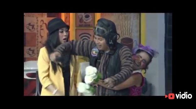 SCTV's tweet photo. Nonton lagi yuk momen lucunya Si Locot waktu di #SoSempruuul http://t.co/KPjr3HJzUC @vidiodotcom http://t.co/B3F8O1wLFd