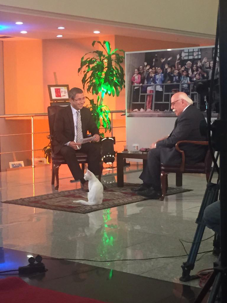 Canlı yayının süpriz konuğu "Pamuk"