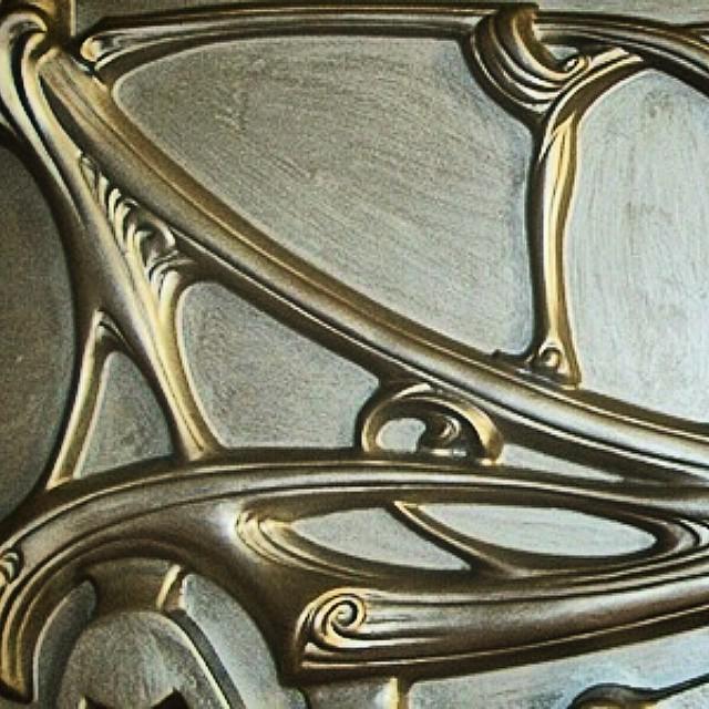 shapeandform's tweet image. This is a closeup of a wood pattern used to make decorative table legs.  #shapeandform #wood #woodworking #woodwork…