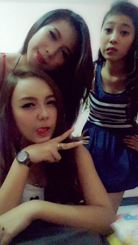 TashyaFricillia's tweet photo. w/ ka @EshaAnanda, Nelly http://t.co/0j4IOozoEi