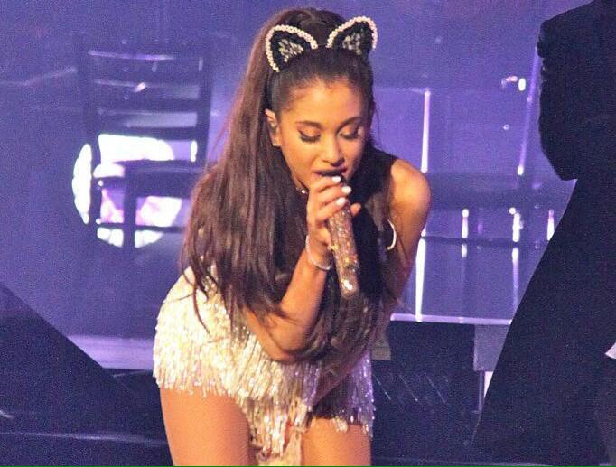 Hi I'm Caterina and I Have a stuffed animal named mr purples ! I like bibble and hugs Rt for me!🌸💕