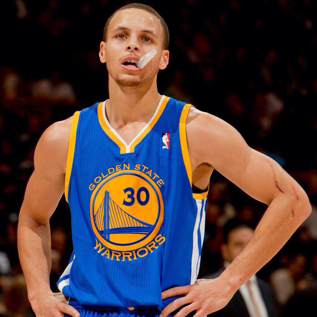 Nba Pa Twitter ステファン カリーの代名詞ともいえるマウスピース 実はフレーバー付きなんだとか Ww それも特注レモネード風味 Ww Http T Co Oduor6i8nd
