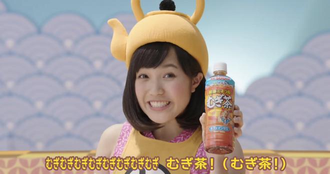 Dream5、今度は笑福亭鶴瓶と「ミネラル ゴクゴク体操」。伊藤園「健康