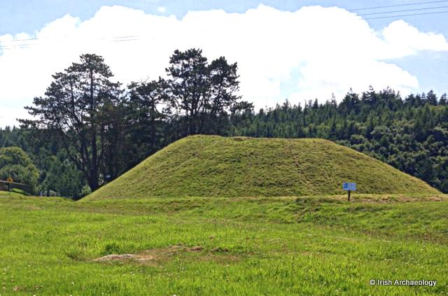 irarchaeology's tweet photo. The remains of an Anglo-Norman motte and bailey castle at St. Mullins, Carlow, late 12th century in date http://t.co/VxaT2eBg1p