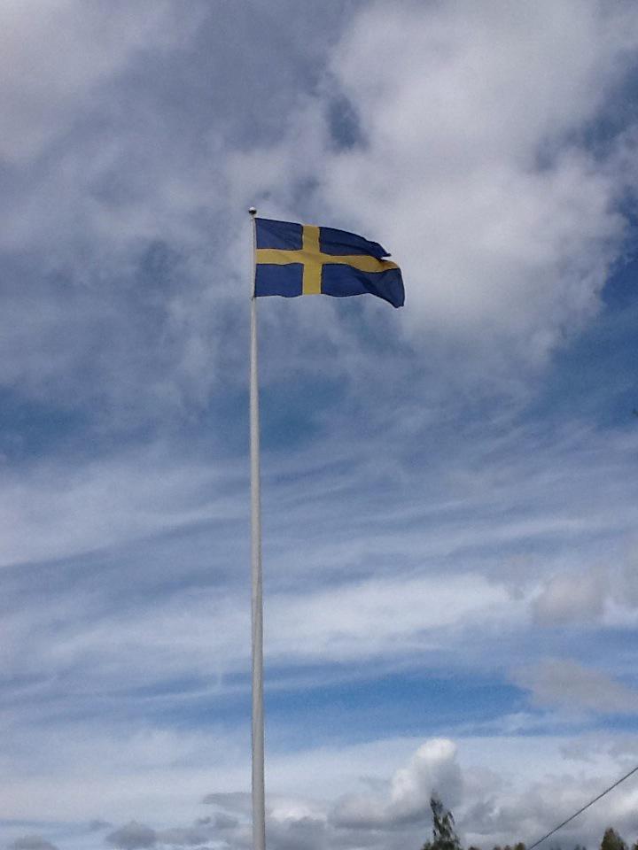 hogomsfritids's tweet photo. #fritidshemmens dag #högoms fritidshem 🎉 flaggan

Är hissad idag för våra fritidselever🎊 http://t.co/228o117d2R
