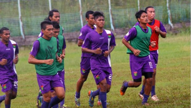 Berita1Sports's tweet photo. Lagi, Klub Indonesia Membubarkan Diri http://t.co/QybwK9eQ5G http://t.co/Shv0Uco0sp