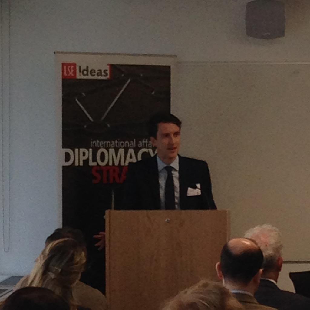 Nxt speaker is @John_Collins1 on Colombia's role in int'l drug policy #LSEColPeace Watch live: http://t.co/eheeGsvigR http://t.co/u9Xd0RgrOm