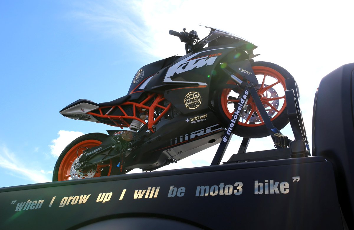 BatteryEnergy's tweet photo. Battery energy drink Team 128 wheels for #Gumball3000 2015. Major thnx to #blackbullpower #motokeidas #anetcom http://t.co/9jrGROpZcx