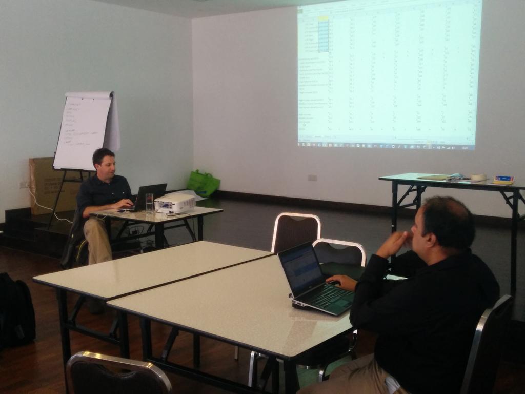 FUFUJID's tweet image. Happening Now at Viva Tower #HealthDataDive #Opendataworkshop #opendata @WBG_ICT