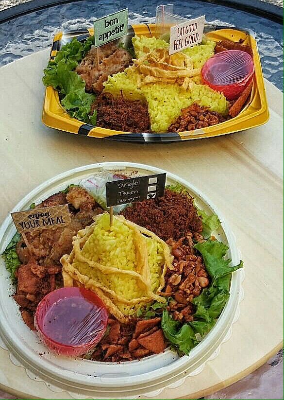 HarimanChalid's tweet photo. Project Baru, Mupeng (Mungil Tumpeng). Utk acara keluarga, kantor, syukuran, dll. Cek IG nya @rendangnilynka http://t.co/kWM4PvUX6j