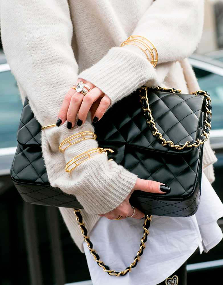 ELLEUK's tweet photo. The best street style of the season. It's time to up your fashion game: http://t.co/IijT9hlsIX http://t.co/W2PQzi28qa