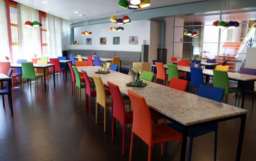 ColorBCAfoort's tweet image. RT @MeetingReview: Color Business Center #Amersfoort nu ook actief op MR: ow.ly/MQoEp @ColorBCAfoort