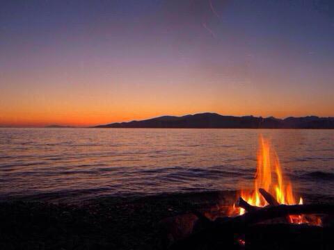 schoolisruff's tweet image. country summer goals🌅