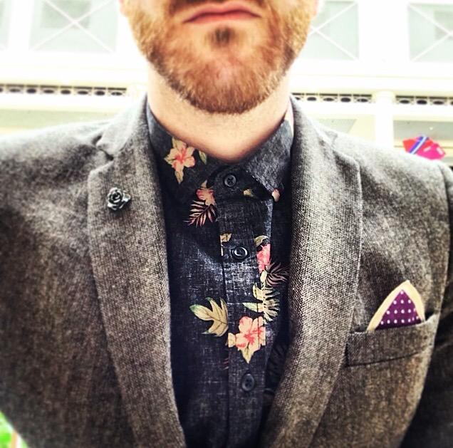 alex1980bevan's tweet photo. #TMLOOKINGSHARP @topmanUK @Topman I'm looking sharp in this pic... A mix of colours and patterns with tweed blazer 😃 http://t.co/QyOKd9KumF