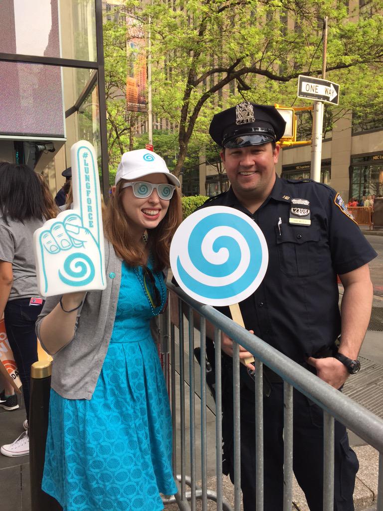 jdiphillips's tweet photo. NY's finest + @lexibexi fight lung cancer in women with #LUNGFORCE @MLauer @SavannahGuthrie join us! #shareyourvoice http://t.co/xsc6qr6RiJ