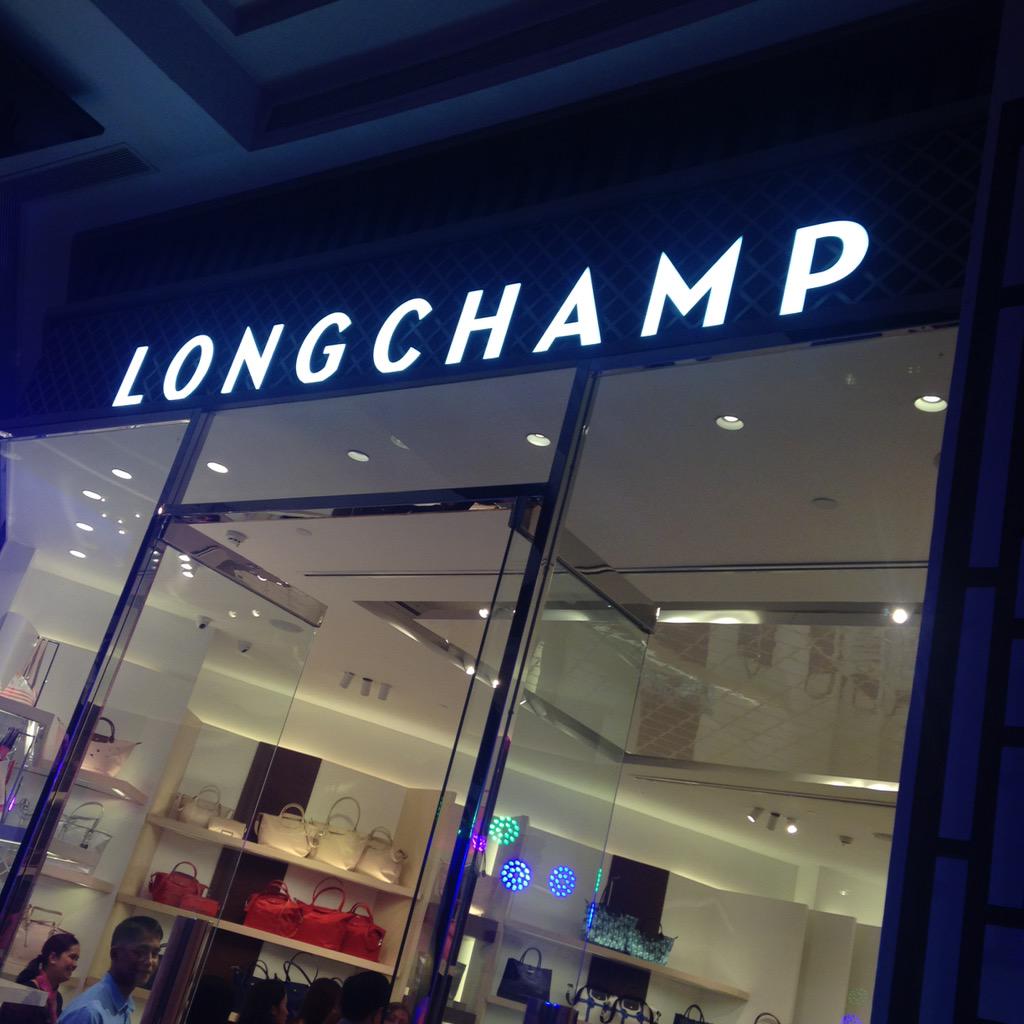 previewph's tweet photo. Be sure to check out the newly opened #LongchampPH flagship here at Greenbelt 5! @SSILifePH http://t.co/11KZPtECIW