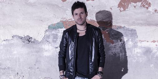 AlexFanprincipe's tweet photo. EXCLUSIVA: Así grabó @PabloLopezMusic‘El Mundo’ que suena en ‘El Príncipe’ http://t.co/EZDXaYwVSZ #ElMundoPabloLopez http://t.co/0uv7Lenw3r"