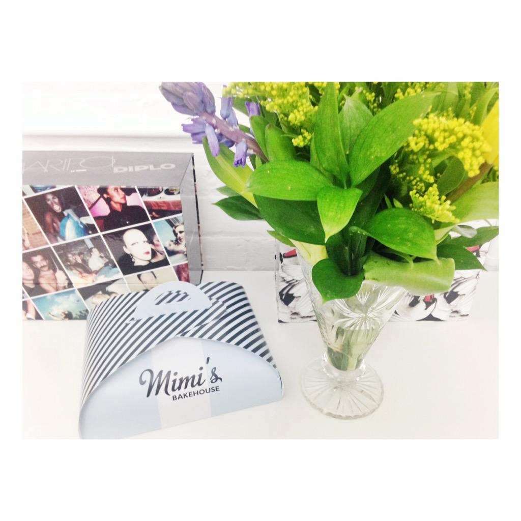 Thank you to our lovely friends at <a href="/FREAKWORKS/">FREAKWORKS</a> for the flowers, cake and return of the vase! #SpiralofShame #LSParty