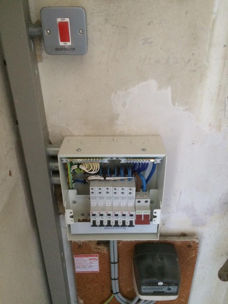 wiremann1's tweet image. “@ArcbrightElec: Metal Consumer Unit Installed to #amendment3 thanks to @ShipElec for supplying! http://t.co/T9g6NRVIB3”