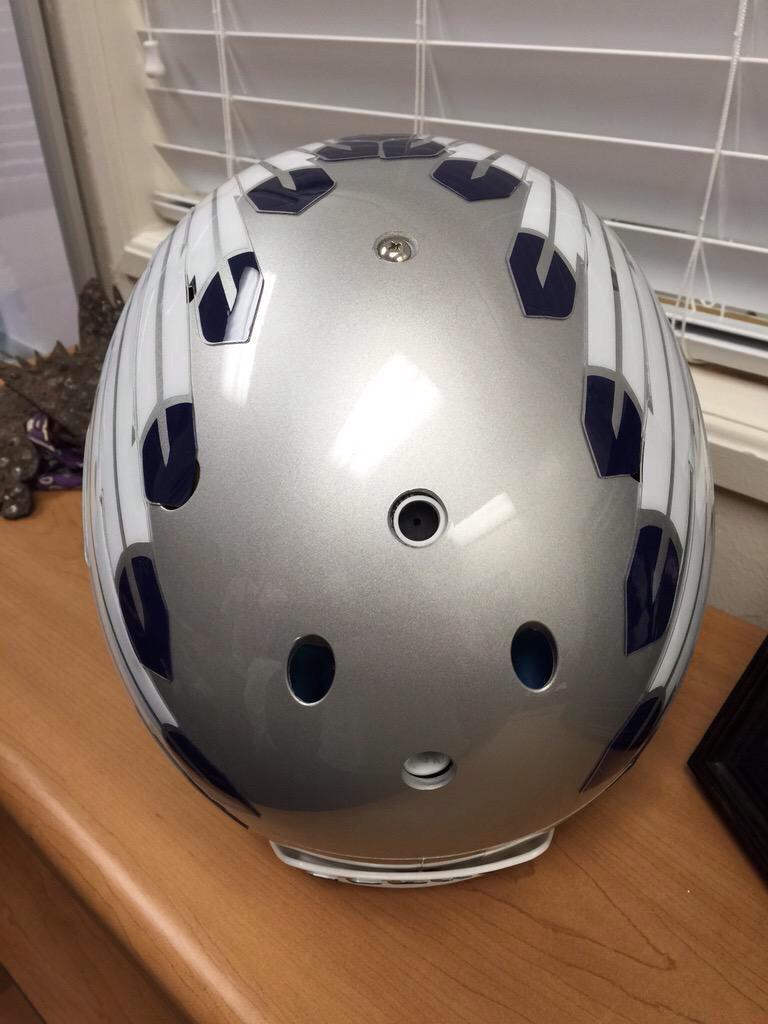 GearFootball's tweet photo. Enid Highschool Helmets😍 http://t.co/b4YhHmv8EW