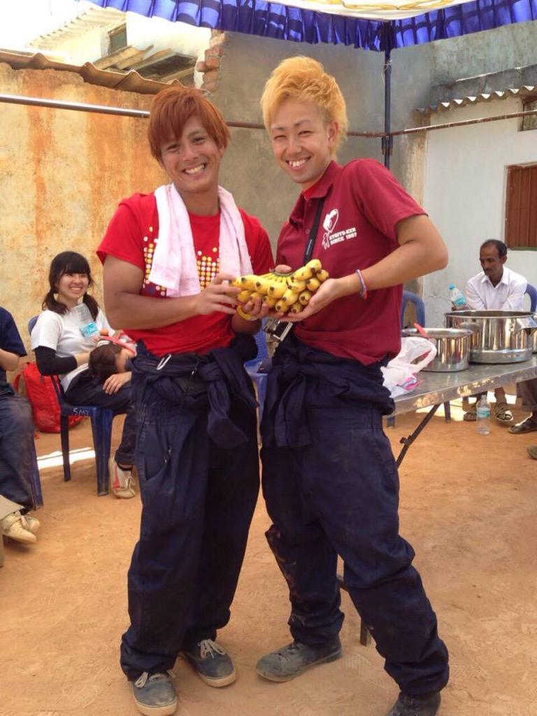 indiagv2015's tweet photo. 【ベストショット企画📷】 今日はガンガン意見を飛ばす二回生、たかし編です！

タイトル: 体調不良だったふたりが病み上がりで最も生き生きした瞬間！

理由:インドで2人がこの写真以上の笑顔をみたことないから！ http://t.co/qgqsKzW0iL