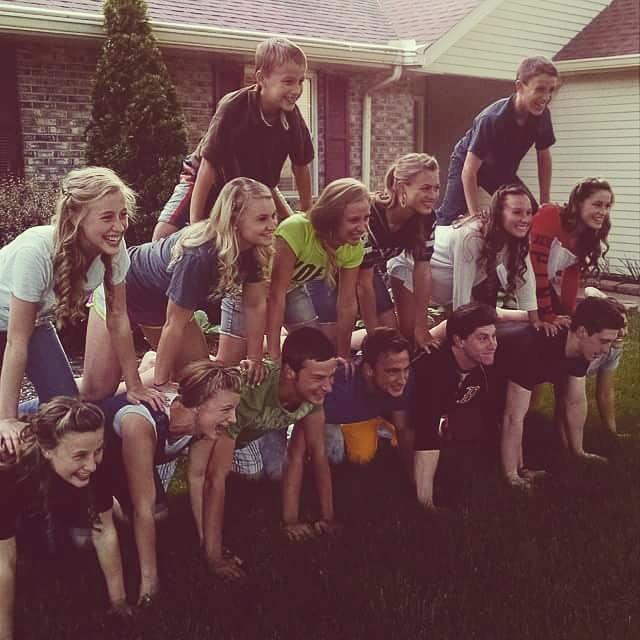 Isaackenneth19's tweet photo. @TheWillisClan My #Heaven is hangin' out with the fam! #cousinpyramid http://t.co/7sD8CTXUUh