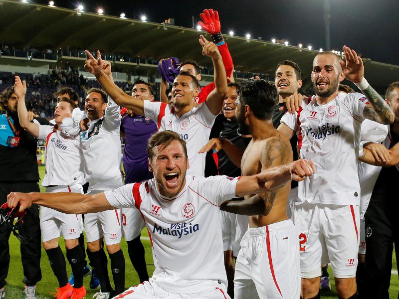 VIVAcoid's tweet photo. RT @VIVAbola: Rekam Jejak Dnipro dan Sevilla ke Final Liga Europa http://t.co/WF1XU1XMux http://t.co/pQHgVfzAWY