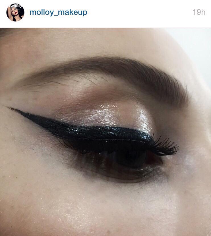 Wet dolce vita eyeliner using .<a href="/MACcosmetics/">M•A•C Cosmetics</a>