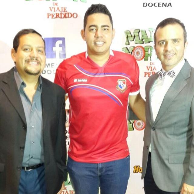 miguelremon's tweet photo. @MediaDocena excelente película felicitaciones no paraba de reirme http://t.co/wIi6fk6MEA