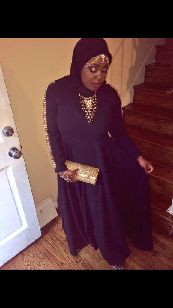 thehighprom's tweet image. Very well done 😍😘 #MuslimGirl #Slayed #ChesterProm #WhatDoYallThink 👀 #2015  @shirah__