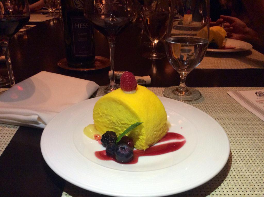 BenErwinPoker's tweet photo. The Meyer Lemon Cheesecake @HSStakehouse @Thunder_Valley is the #BestInSac http://t.co/jWYGNXcDj7