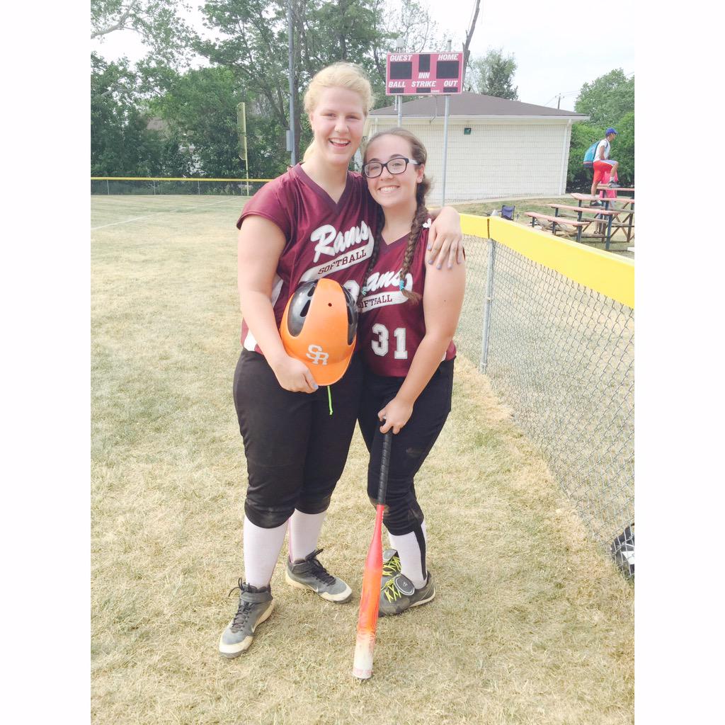 sambuckenberger's tweet photo. I love Robin 💘 so sad she's leaving me #BestFirstBaseman http://t.co/kjLsggiOse